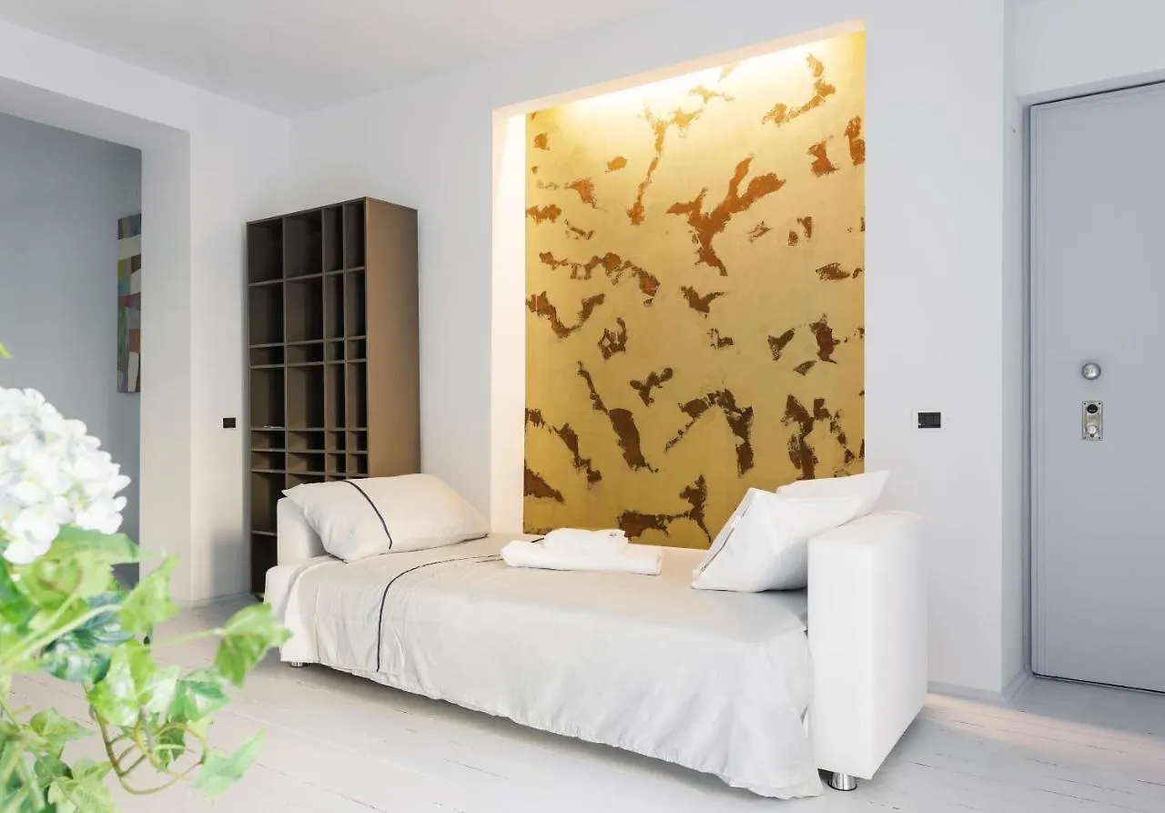 Brera - Bright And Cosy 2 Bedrooms Apt- Via Solferino ミラノ
