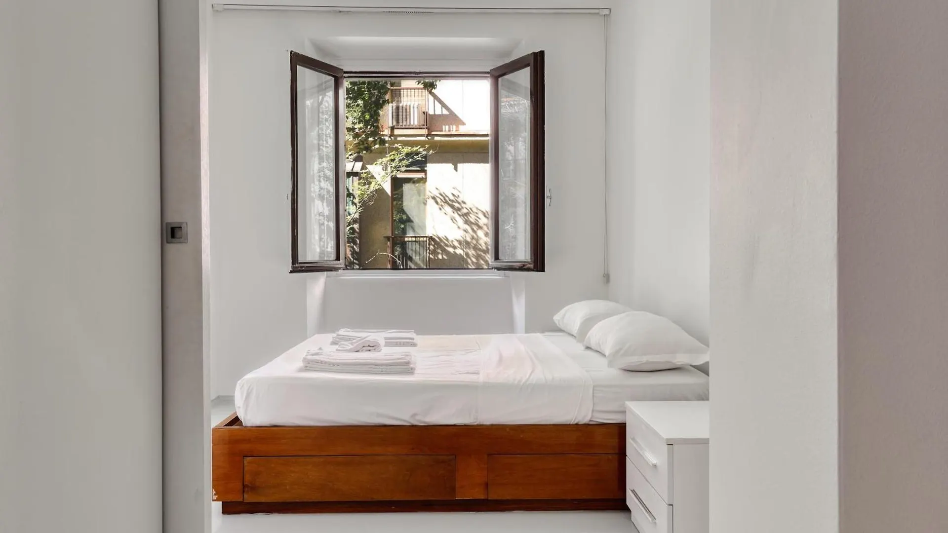 Daire Brera - Bright And Cosy 2 Bedrooms Apt- Via Solferino Milano